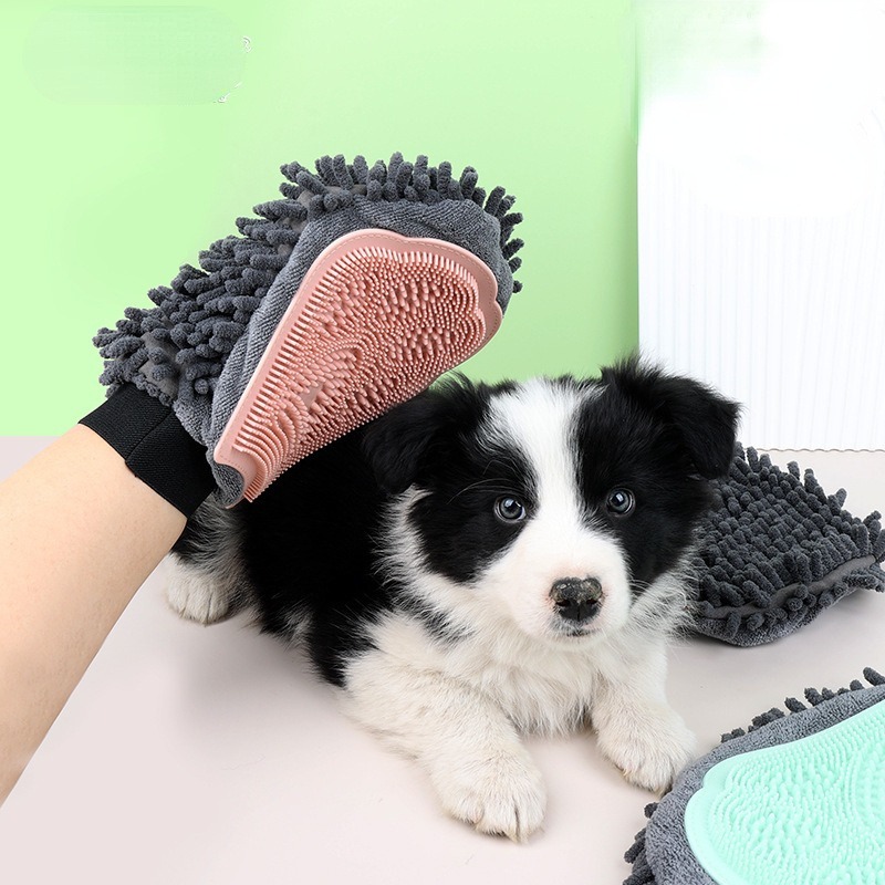 2-in-1 Pet Bathing & Grooming Brush – Dog & Cat Massage Cleaning Glove